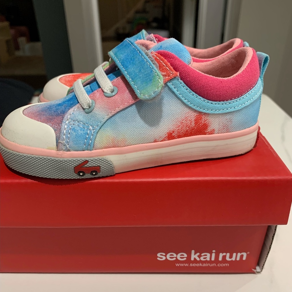 See Kai Run shoes size 8